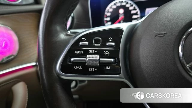 Mercedes-Benz E-Class W213 2018 Черный из Кореи, фото 6
