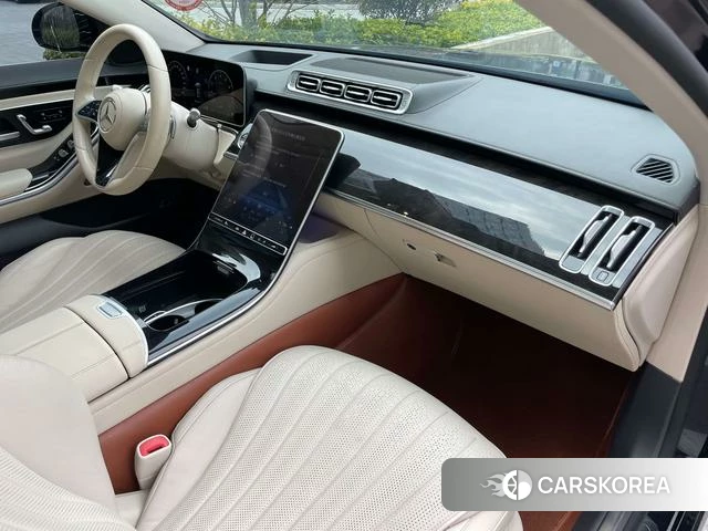 Mercedes-Benz S-Class 2023 Черный из Китая, фото 6
