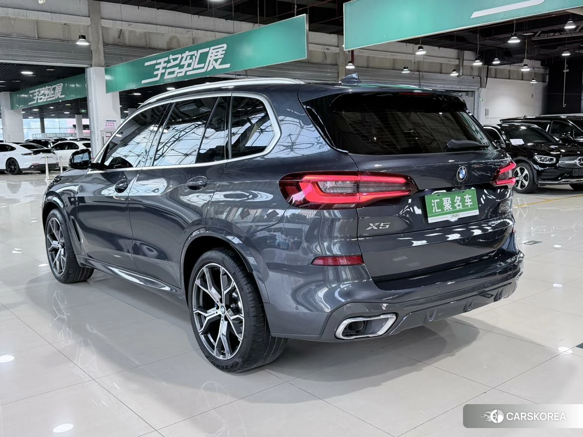 BMW X5 2020 Темно-серый из Китая, фото 6