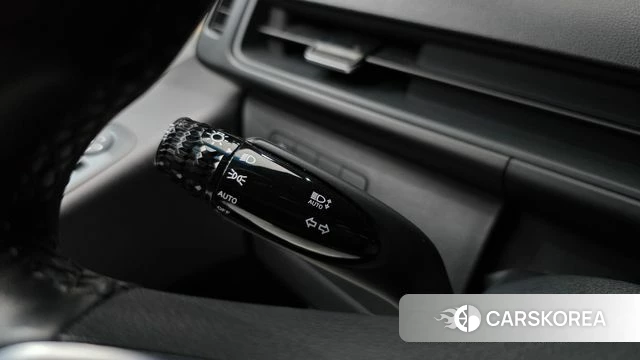 Hyundai Staria 2022 Серебристо-серый из Кореи, фото 6