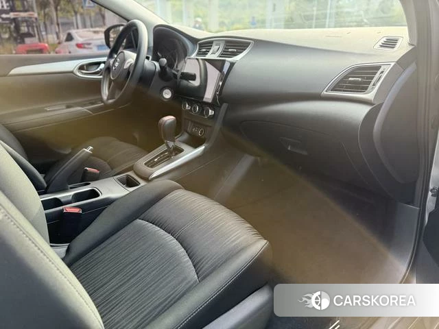 Nissan Sylphy 2023 Темно-серый из Китая, фото 6