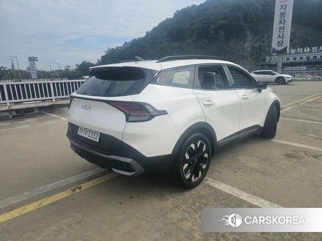 Kia Sportage 5th Generation 2023 Белый из Кореи, фото 6