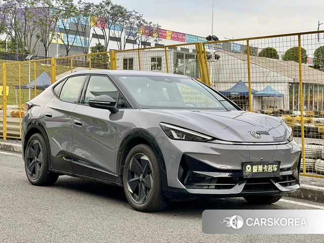 Volkswagen ID. UNYX 2025 Темно-серый из Китая, фото 6