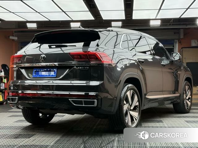 Volkswagen Teramont 2023 Темно-серый из Китая, фото 6
