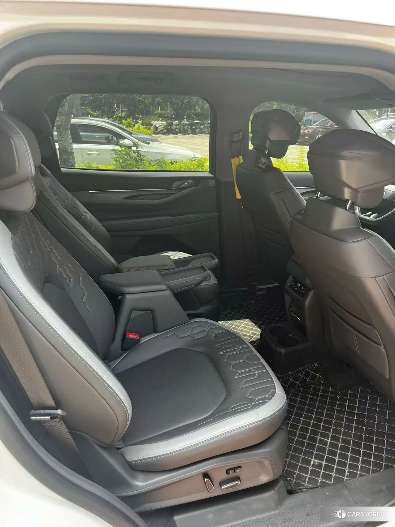 Ford Edge 2023 Белый из Китая, фото 6