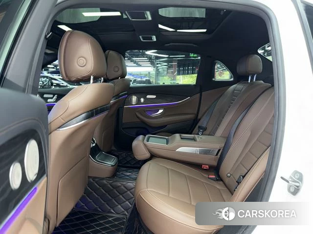 Mercedes-Benz E-Class 2022 Белый из Китая, фото 6