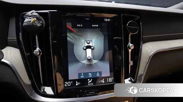 Volvo V60 Cross-Country 2nd Generation 2020 Белый из Кореи, фото 6