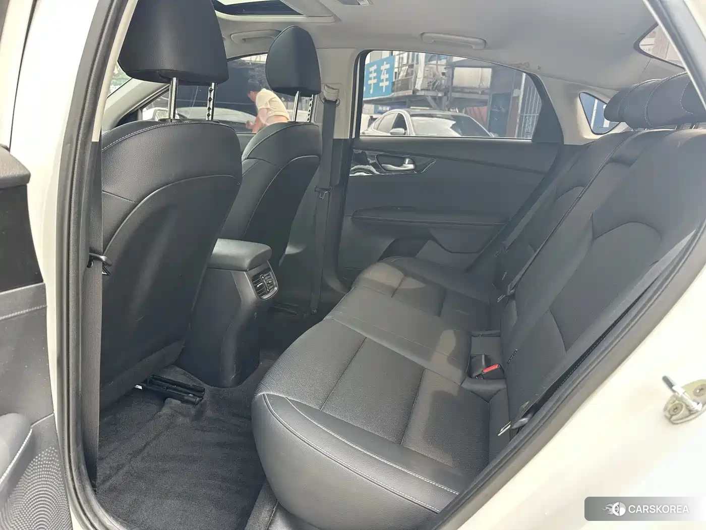 Kia K3 2021 Белый из Китая, фото 6