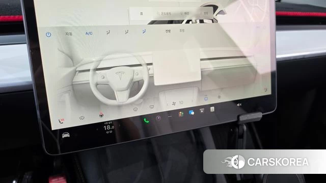 Tesla Model Y 2023 Белый из Кореи, фото 6
