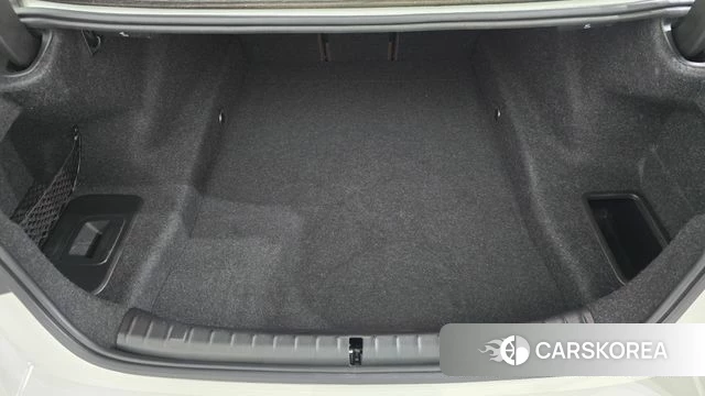 BMW 5 Series (G30) 2020 Белый из Кореи, фото 6