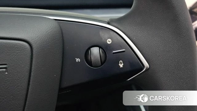 Tesla Model Y 2025 Серый из Кореи, фото 6