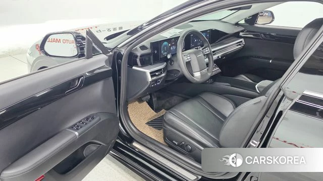 Hyundai Grandeur Hybrid (GN7) 2023 Черный из Кореи, фото 6