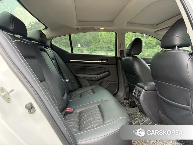 Nissan Altima 2023 Белый из Китая, фото 6