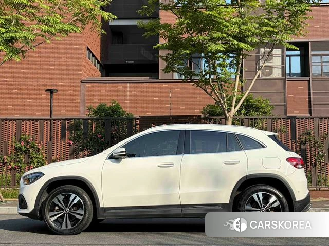 Mercedes-Benz GLA 2020 Белый из Китая, фото 6