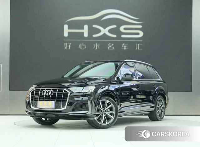 Audi Q7 2021 Черный из Китая, фото 6