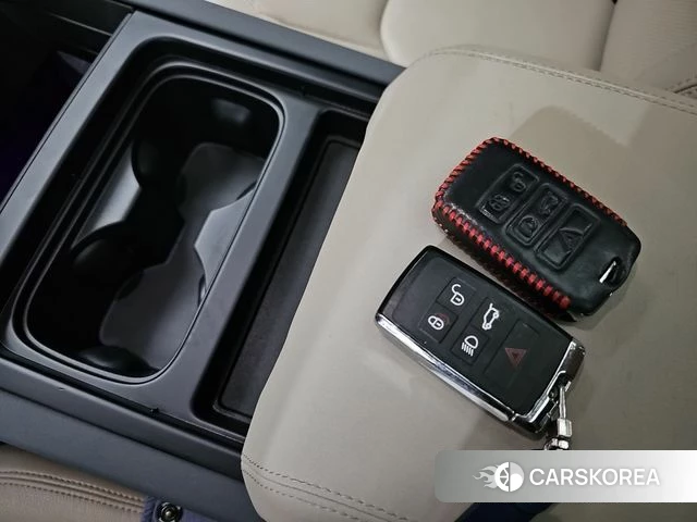 Land Rover Defender (L663) 2023 Белый из Кореи, фото 6