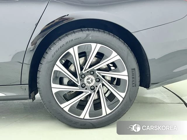 Mercedes-Benz E-Class 2024 Черный из Китая, фото 6
