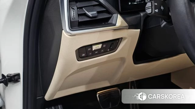 BMW 3 Series (G20) 2023 Белый из Кореи, фото 6