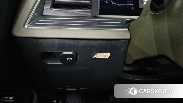 Ssangyong Torres 2023 Темно-зеленый из Кореи, фото 6