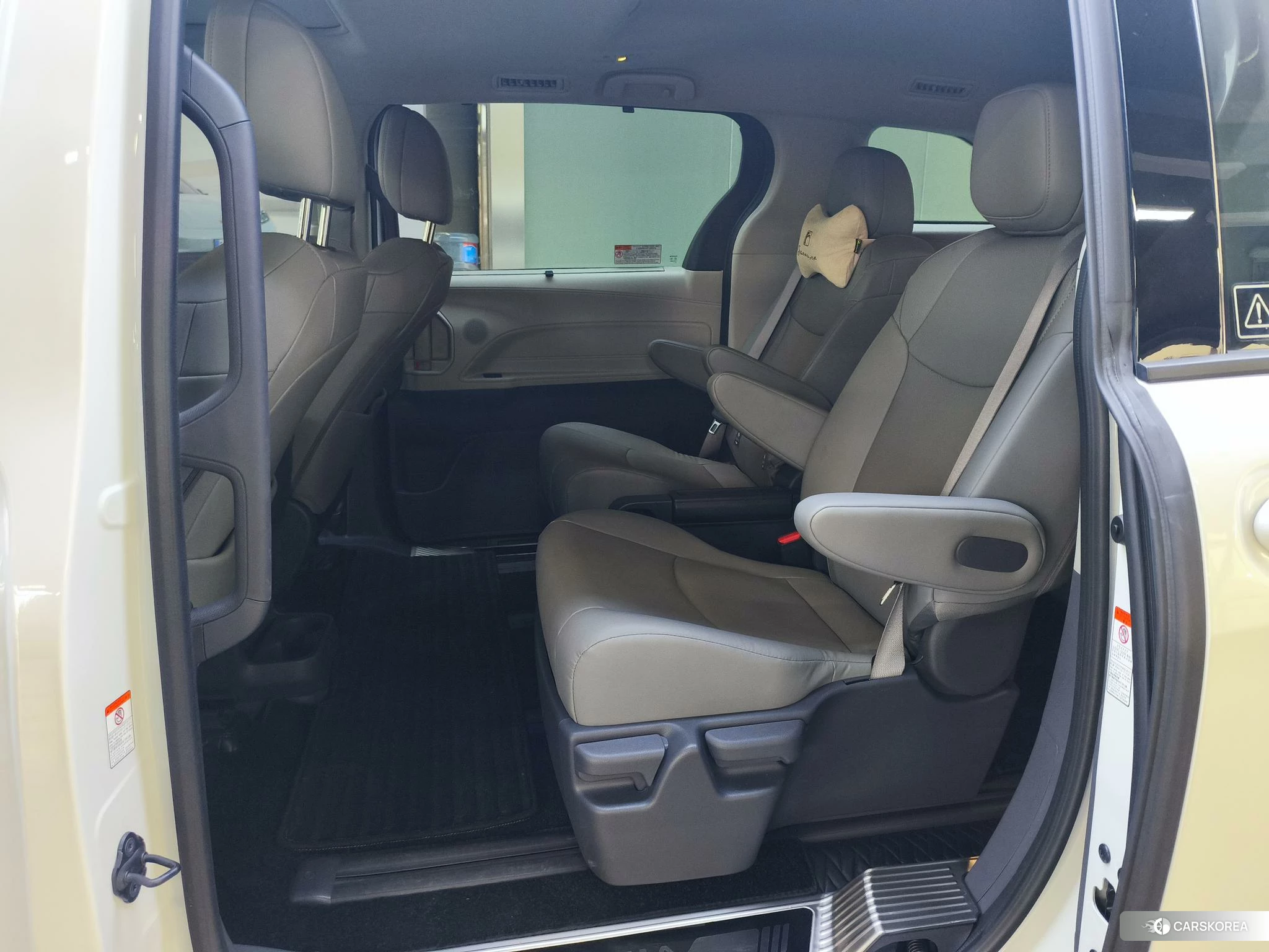 Toyota Granvia 2024 Белый из Китая, фото 6