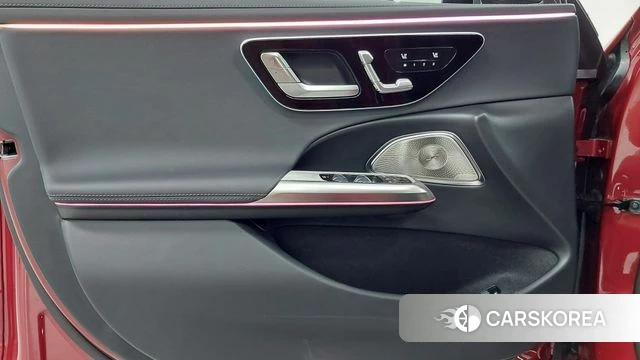 Mercedes-Benz E-Class W214 2025 Красный из Кореи, фото 6