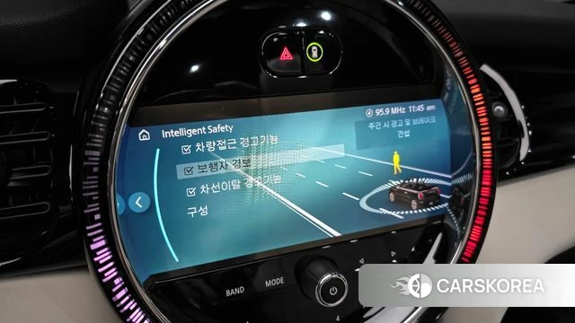 Mini Cooper S Convertible 2023 Черный из Кореи, фото 6