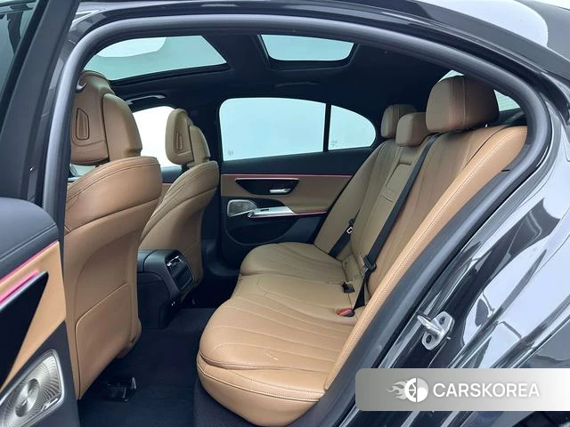 Mercedes-Benz E-Class 2025 Черный из Китая, фото 6