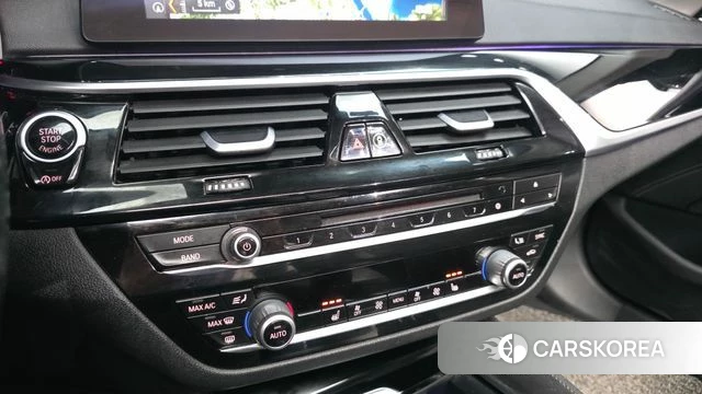 BMW 5 Series (G30) 2019 Белый из Кореи, фото 6