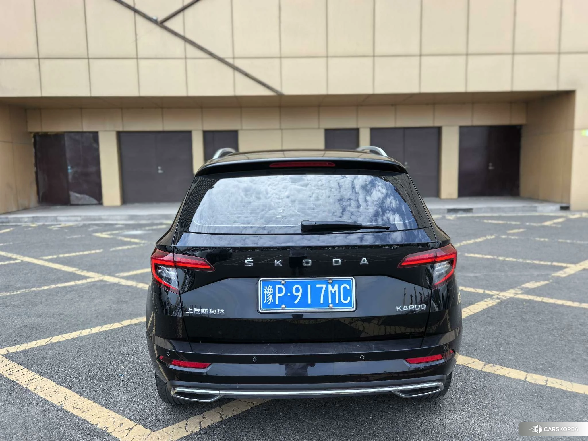 Skoda Karoq 2022 Черный из Китая, фото 6