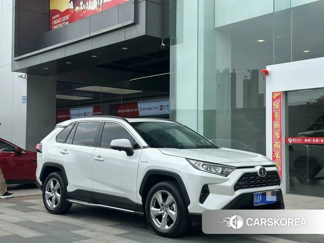 Toyota RAV4 2022 Белый из Китая, фото 6