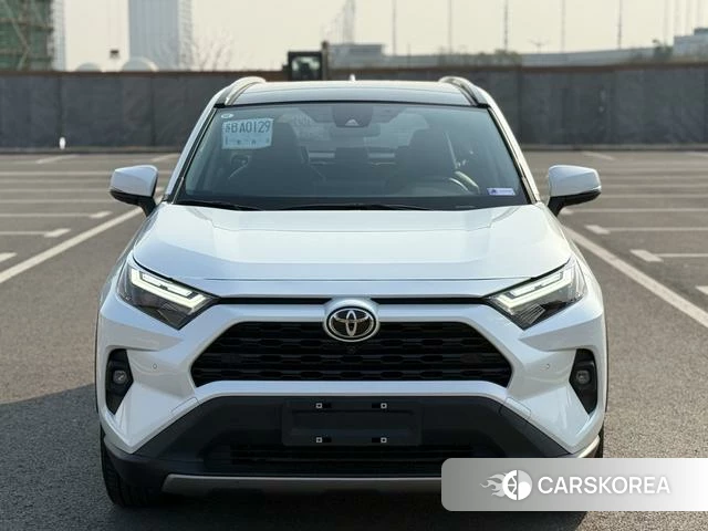 Toyota RAV4 2024 Белый из Китая, фото 6
