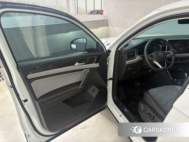 Volkswagen Tayron 2023 Белый из Китая, фото 6