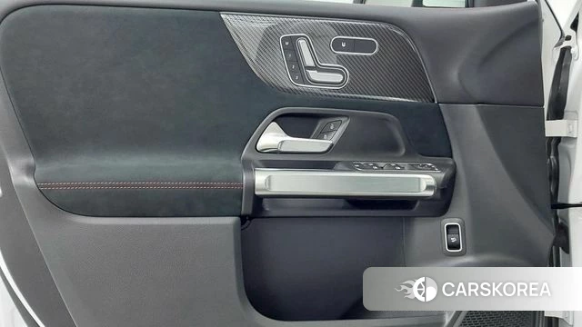 Mercedes-Benz GLB-Class X247 2025 Белый из Кореи, фото 6