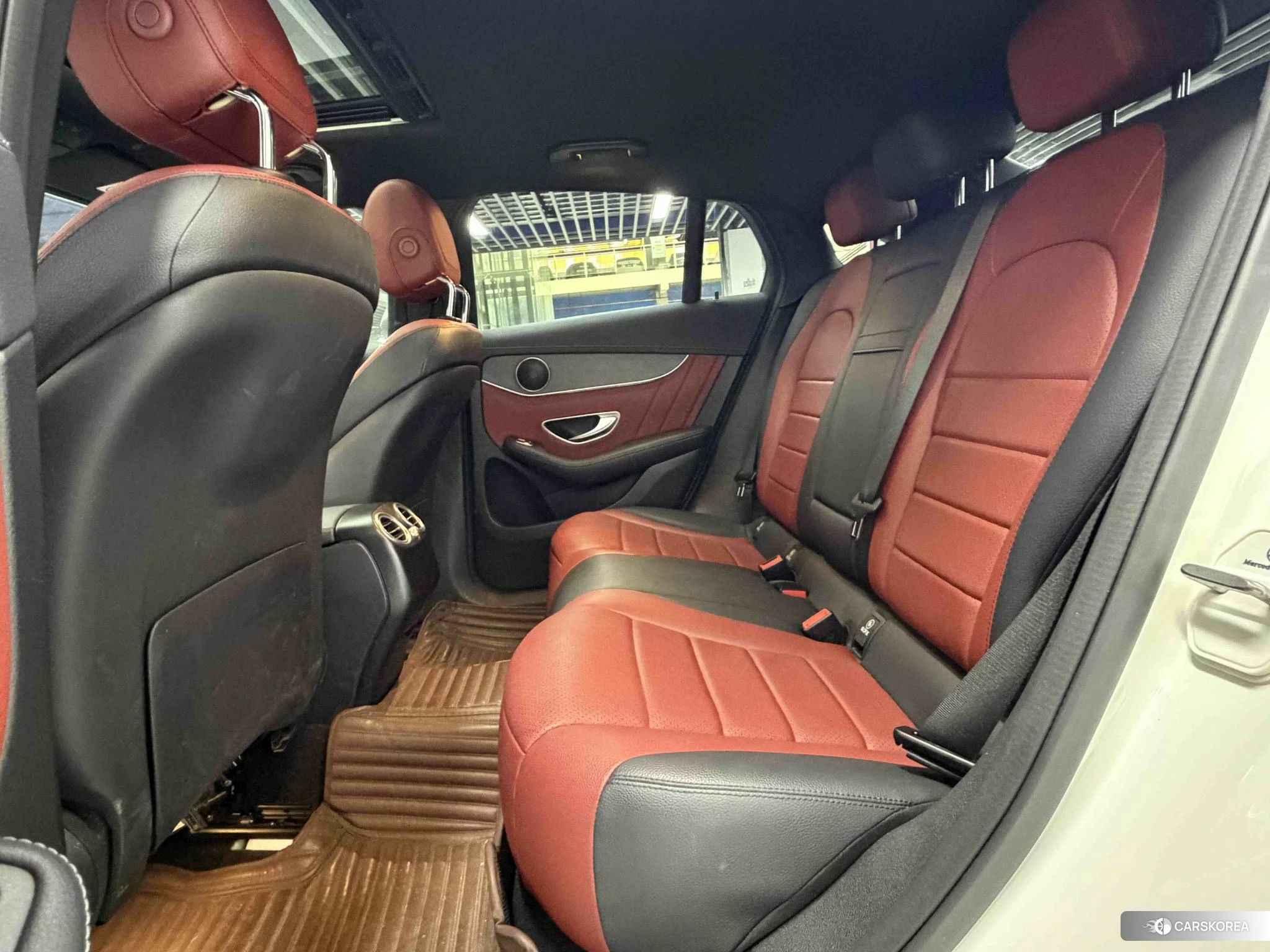 Mercedes-Benz GLC 2021 Белый из Китая, фото 6