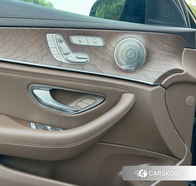 Mercedes-Benz E-Class 2021 Черный из Китая, фото 6