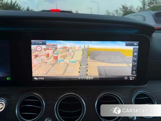 Mercedes-Benz E-Class W213 2018 Белый из Кореи, фото 6