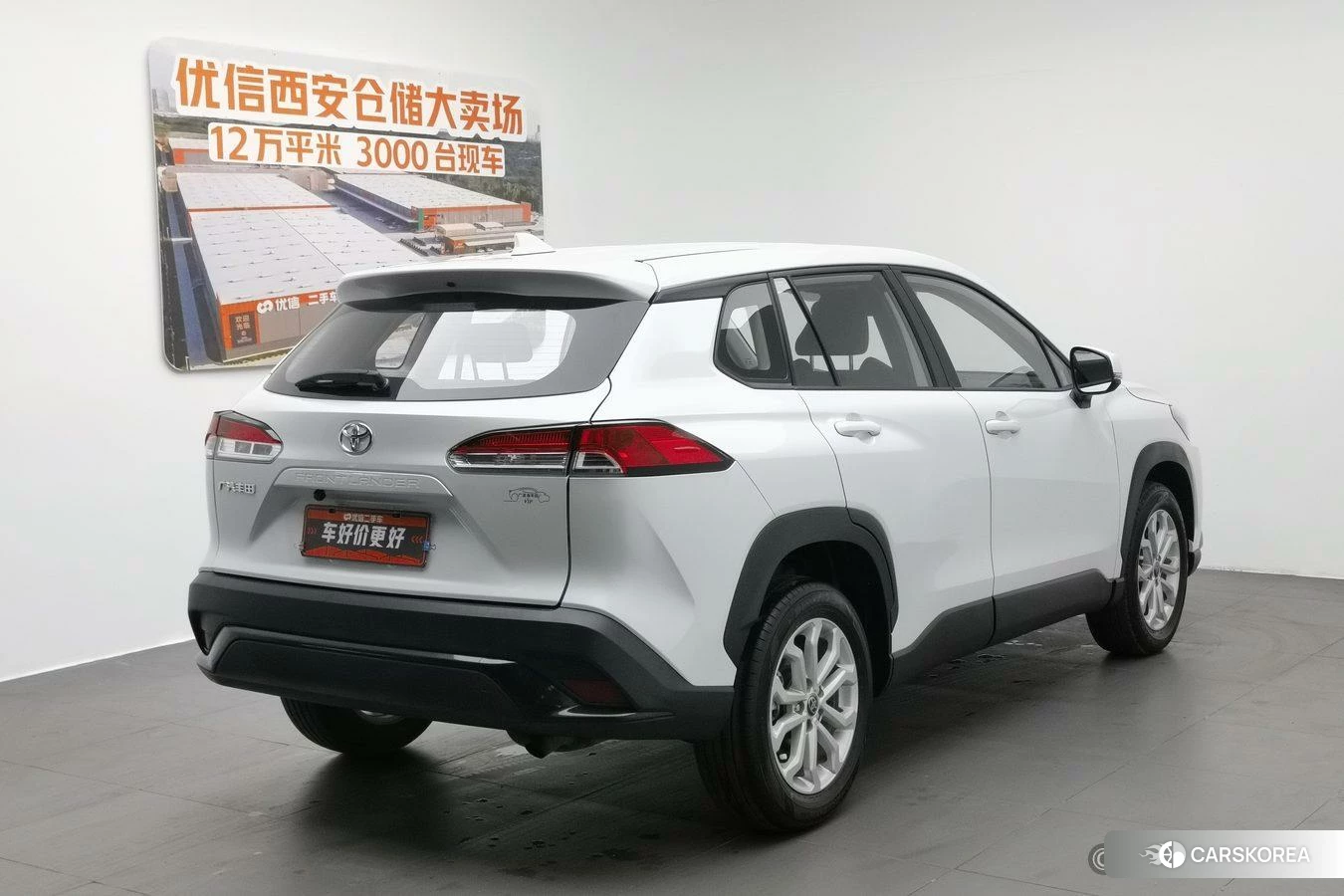 Toyota Frontlander 2023 Белый из Китая, фото 6
