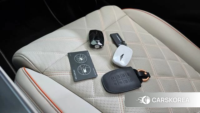 Genesis GV70 2024 Белый из Кореи, фото 6