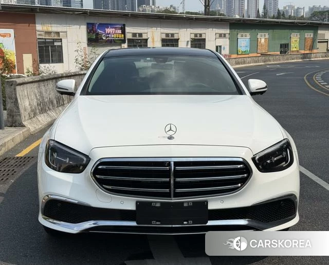Mercedes-Benz E-Class 2021 Белый из Китая, фото 6