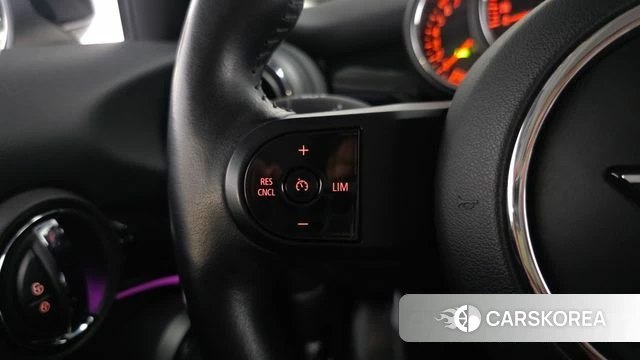 Mini Cooper 2022 Жемчужный цвет из Кореи, фото 6