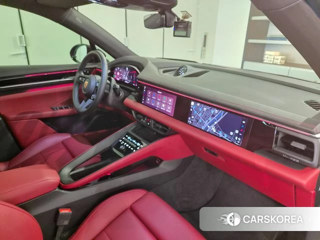 Porsche Makan EV 2026 Черный из Кореи, фото 6