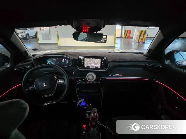 Peugeot e-2008 second generation 2021 Белый из Кореи, фото 6