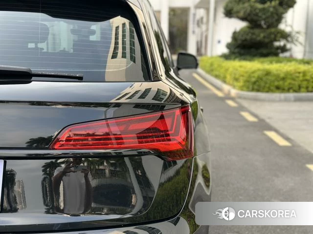 Audi Q5L 2022 Черный из Китая, фото 6