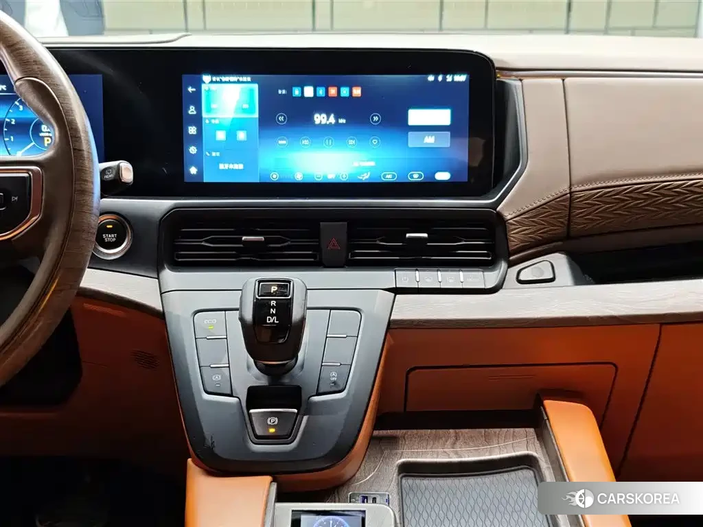 Ford Tourneo 2024 Черный из Китая, фото 6