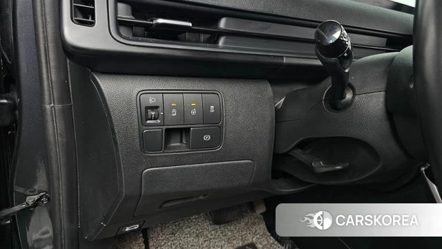 Hyundai Staria 2023 Серый из Кореи, фото 6
