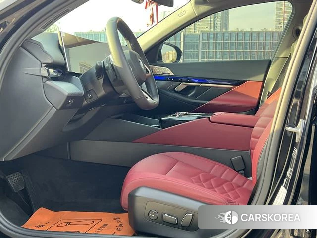 BMW 5 series 2025 Черный из Китая, фото 6
