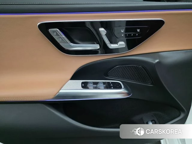 Mercedes-Benz E-Class W214 2026 Белый из Кореи, фото 6