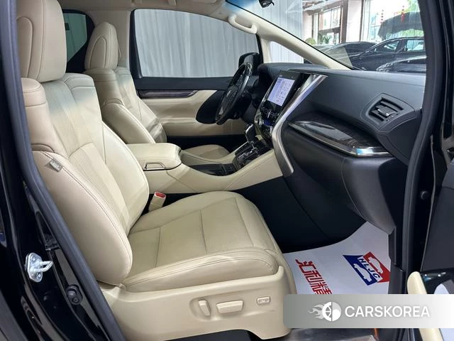 Toyota Alphard 2021 Черный из Китая, фото 6