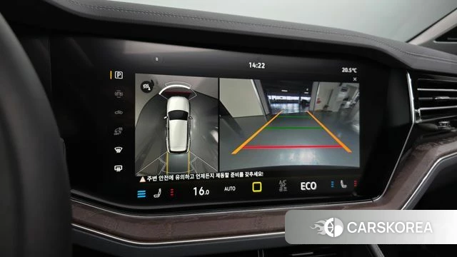 Volkswagen Touareg 3rd generation 2025 Черный из Кореи, фото 6