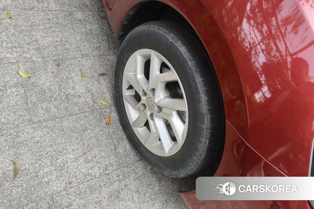 Nissan Tiida 2021 Красный из Китая, фото 6